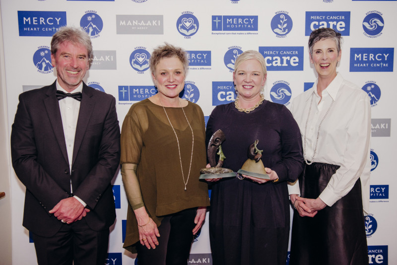 2021 Quality Awards Supreme Award Winner: 'Eye Surgery - The Manaaki Experience'. L-R: Richard Whitney, Robyn Chirnside, Becky McLaughlan, Michelle Annand